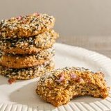 Sesame cookies